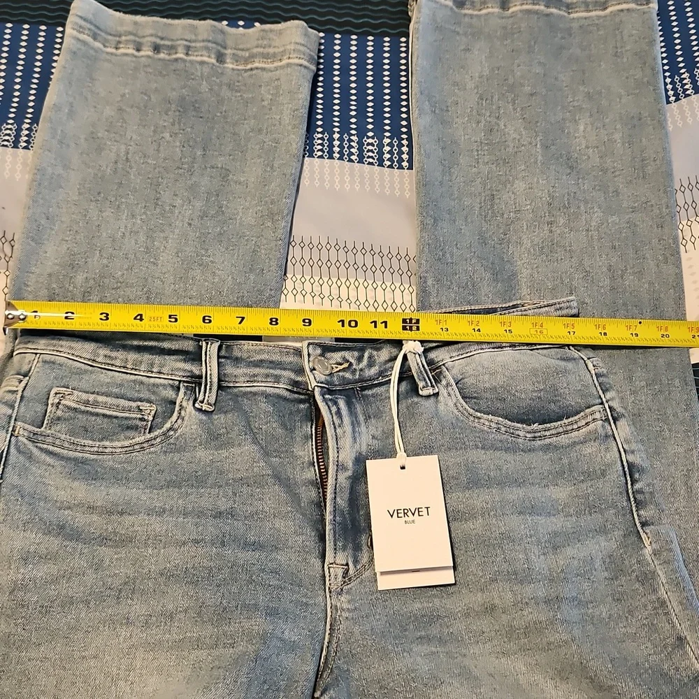 NWT Vici Forver Legendary Mid Rise Flare Women's Jeans - Picture 13 of 16